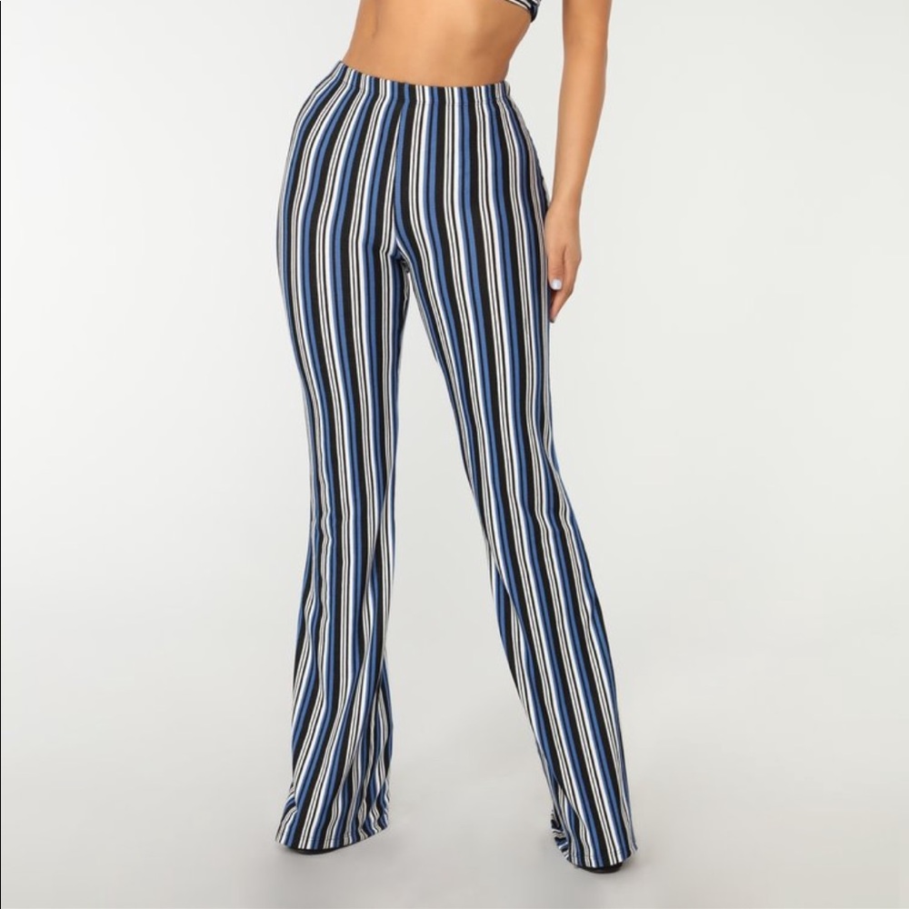 fashion nova two piece set blue black and white - Picture 5 of 5